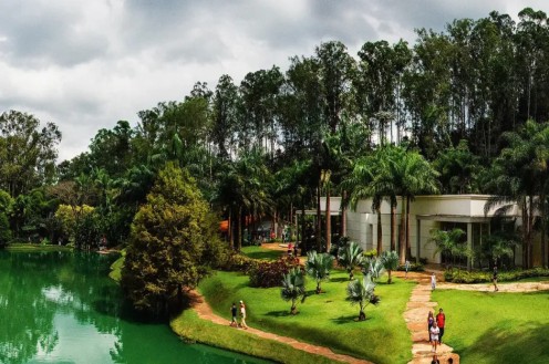 TOUR INSTITUTO INHOTIM